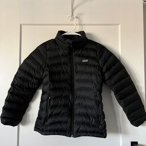 Patagonia girls black down jacket size Medium